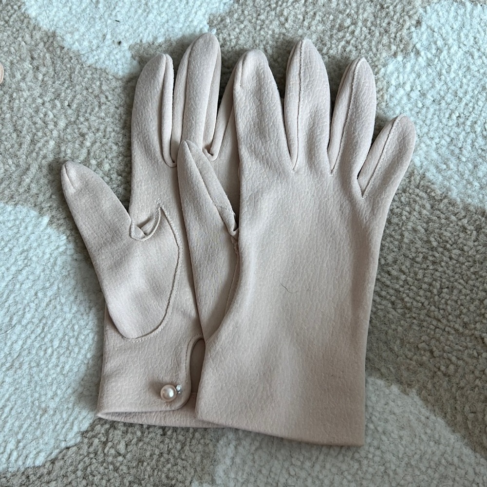 Vintage cotton blush pink short gloves